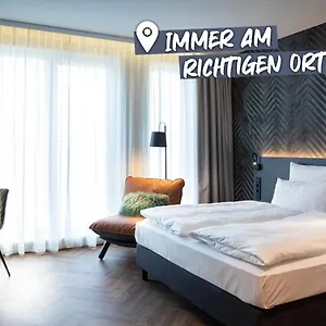 Hotel Loginn Airport, Berlin